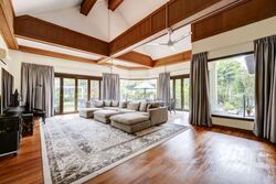 Victoria Park Road (D10), Detached #529943201